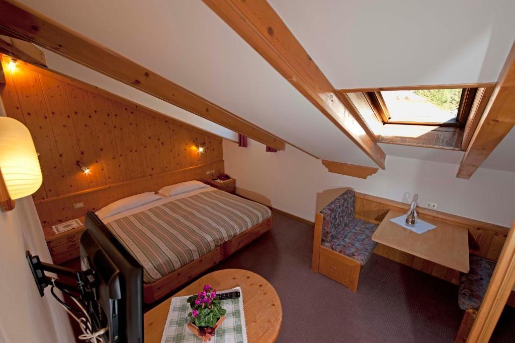 Hotel Ladina Campitello di Fassa Dış mekan fotoğraf