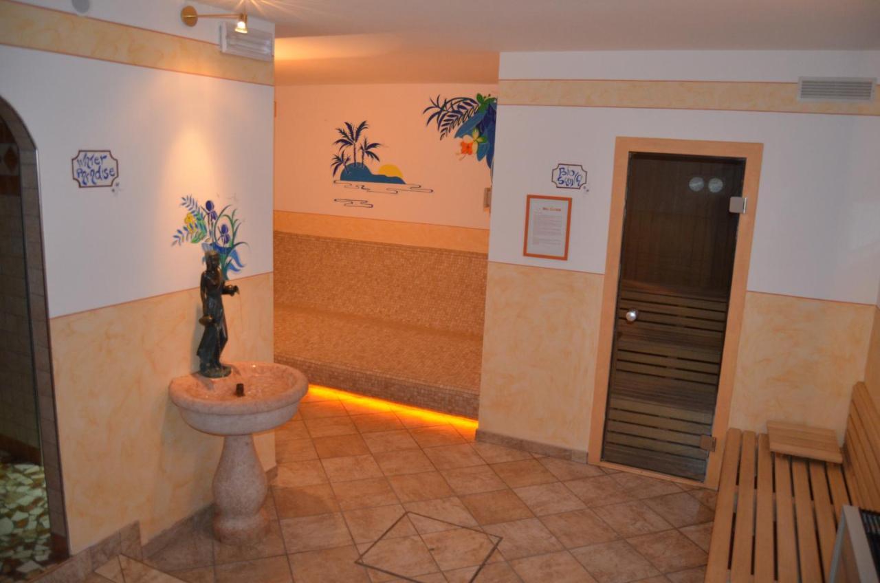 Hotel Ladina Campitello di Fassa Dış mekan fotoğraf