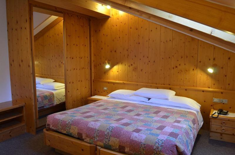 Hotel Ladina Campitello di Fassa Dış mekan fotoğraf