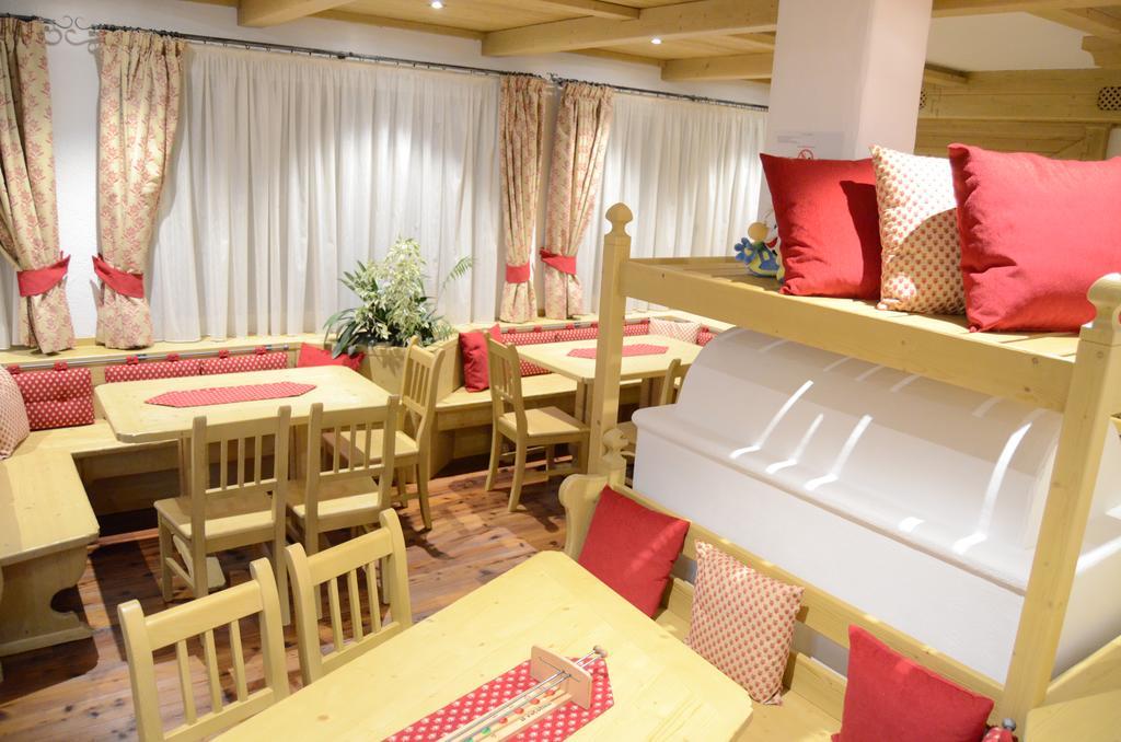Hotel Ladina Campitello di Fassa Dış mekan fotoğraf